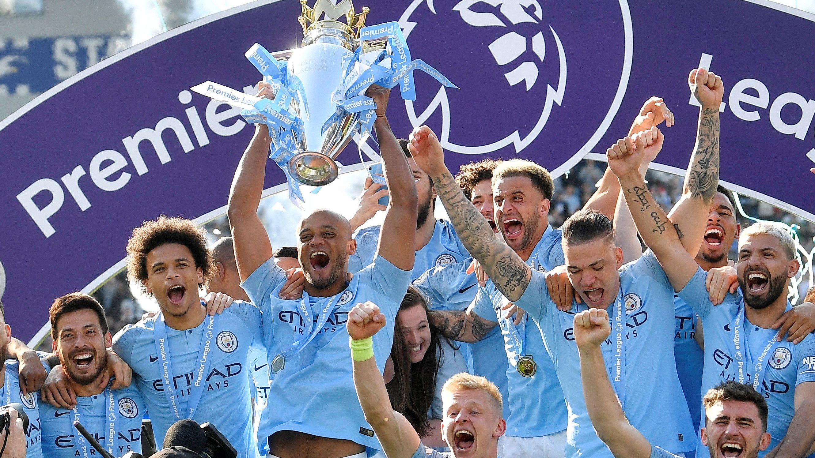 意天空：劳塔罗已回国米参加合练，预计和图拉姆首发出战德比